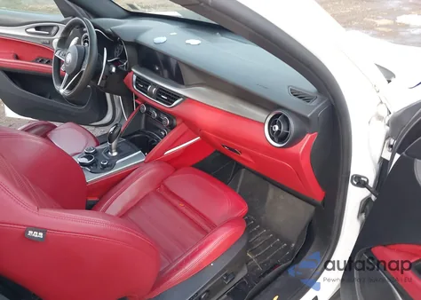 2018 Alfa Romeo Stelvio Ti из США, поврежденный, VIN ZASFAKNN9J7C02309